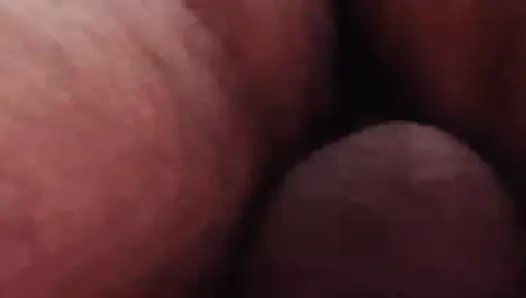 Betrügende ehefrau, interracial sex endet in einem creampie - Nahaufnahme