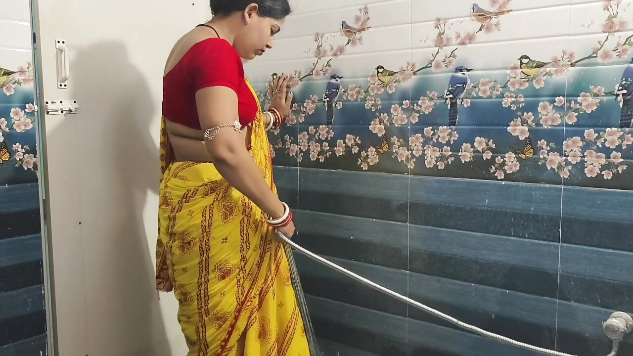 Desi tamil néni dögös romantikus szex és szülés a szülőszobában