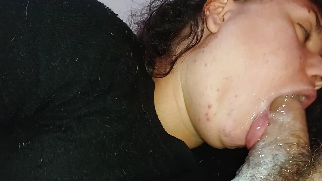 EXTREME CREAMPIE, FILLING THIS LITTLE MOUTH WITH SO MUCH CUM