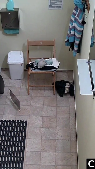 Thrilling moment from "18 yo Girl came to Public Solarium with   Cams"
