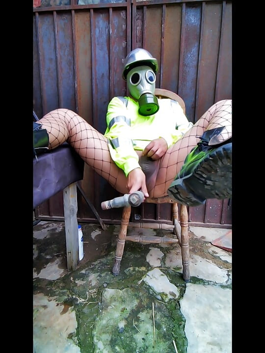 Homens de construção com extremo consolo