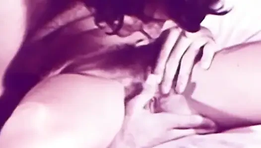 Jilat memek sambil fingering memek sampai orgasme