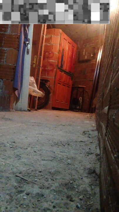 Overgang van man naar vrouw op een openbare plek