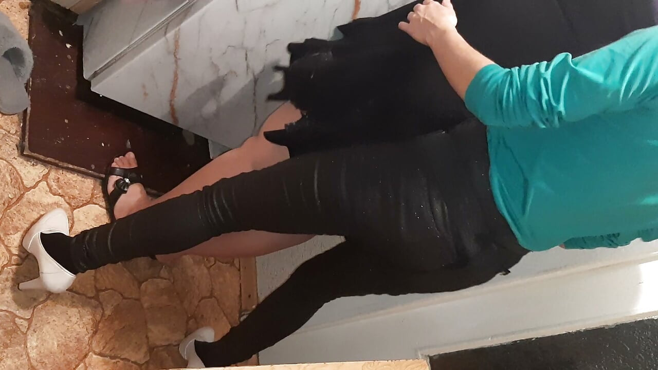 I watch and masturbate while my girlfriend fucks my stepmother