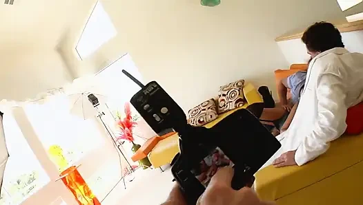 Ngentot liar dengan dua pria di casting