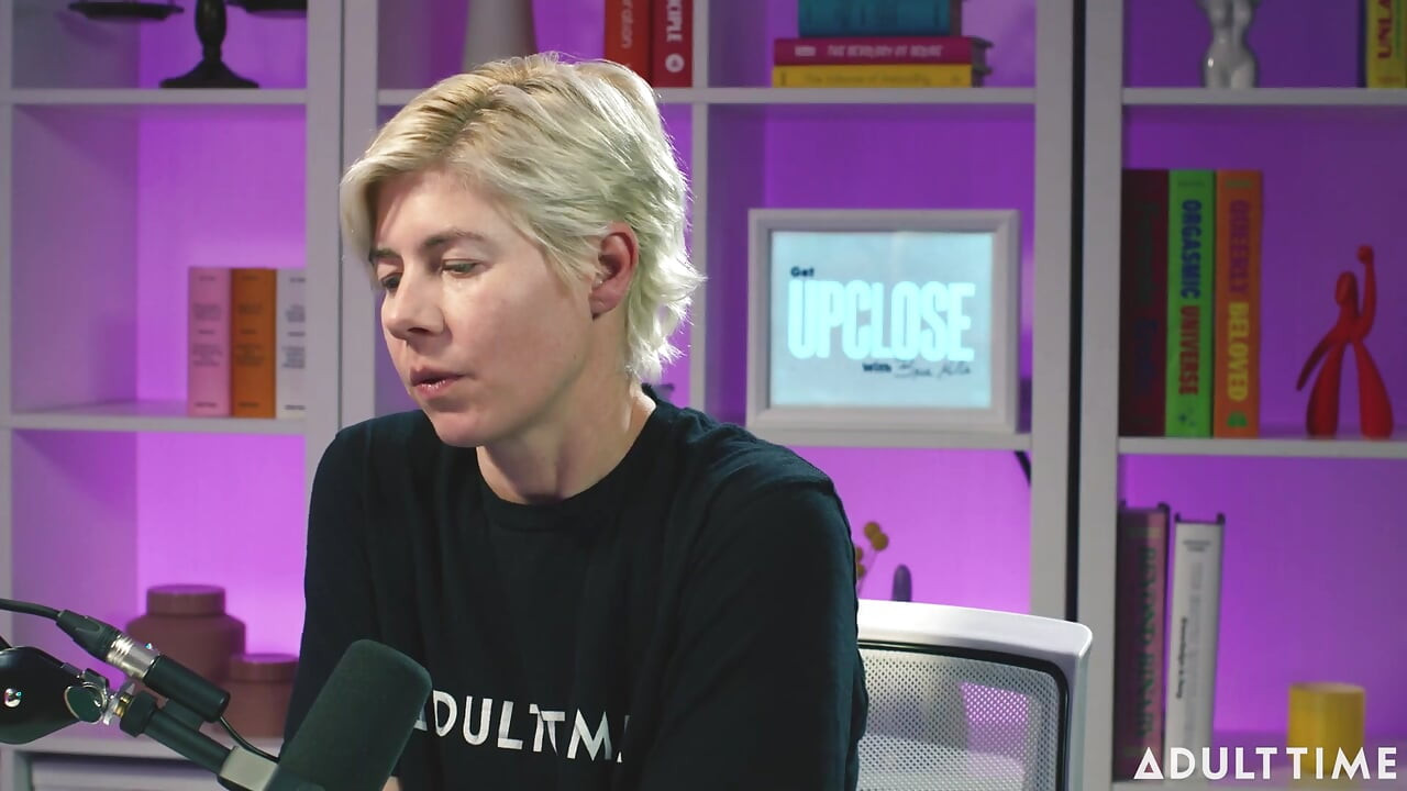 Hailey Rose: Tumblr, Swingers & Insiden Sereal | Podcast Khusus Orang Dewasa