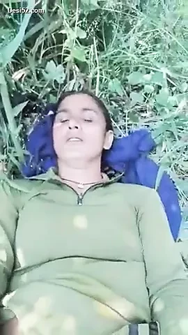 Desi cute girl outdoor fuck