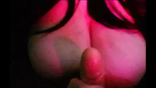 Istri gemuk dengan toket besar lagi asik nonton bokep hentai sambil mainin dildo ukuran kontol raksasa pria kulit hitam #11