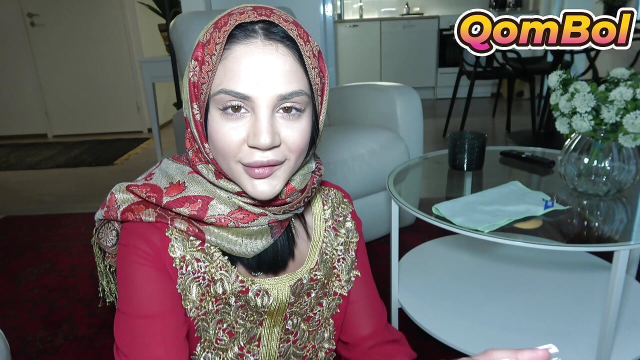 Amateur Hijab Teen Stepsister Fucked By Stepbrother
