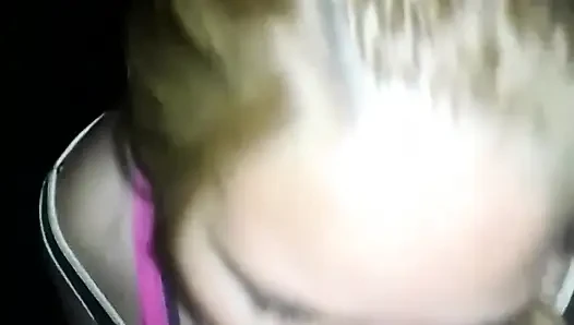 Pov - cewek hot rambut pirang lagi asik nyepong kontolku dan kami ngentot gaya doggy habis-habisan