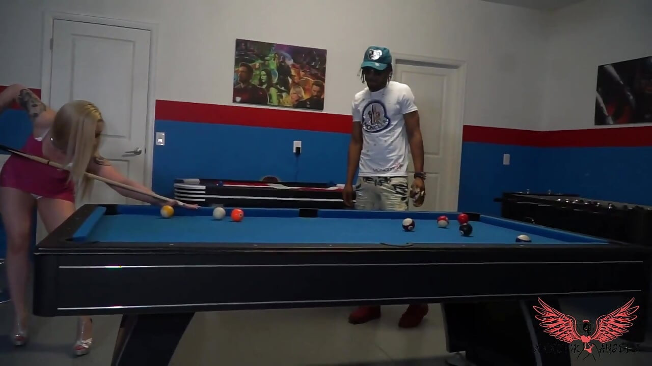 Atirando Bolas com o Cristo Negro