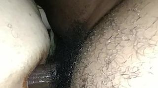 Une salope blanche mature se fait défoncer le cul par une grosse bite