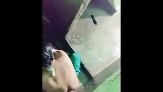 Yenge banyo köyü erkek arkadaşı Hintçe ses