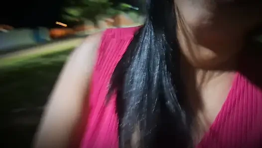 Nicoly mattos pamer memek berbulu dan toket besar di alun-alun