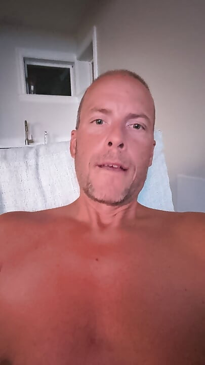 Brian Huffman jerking off