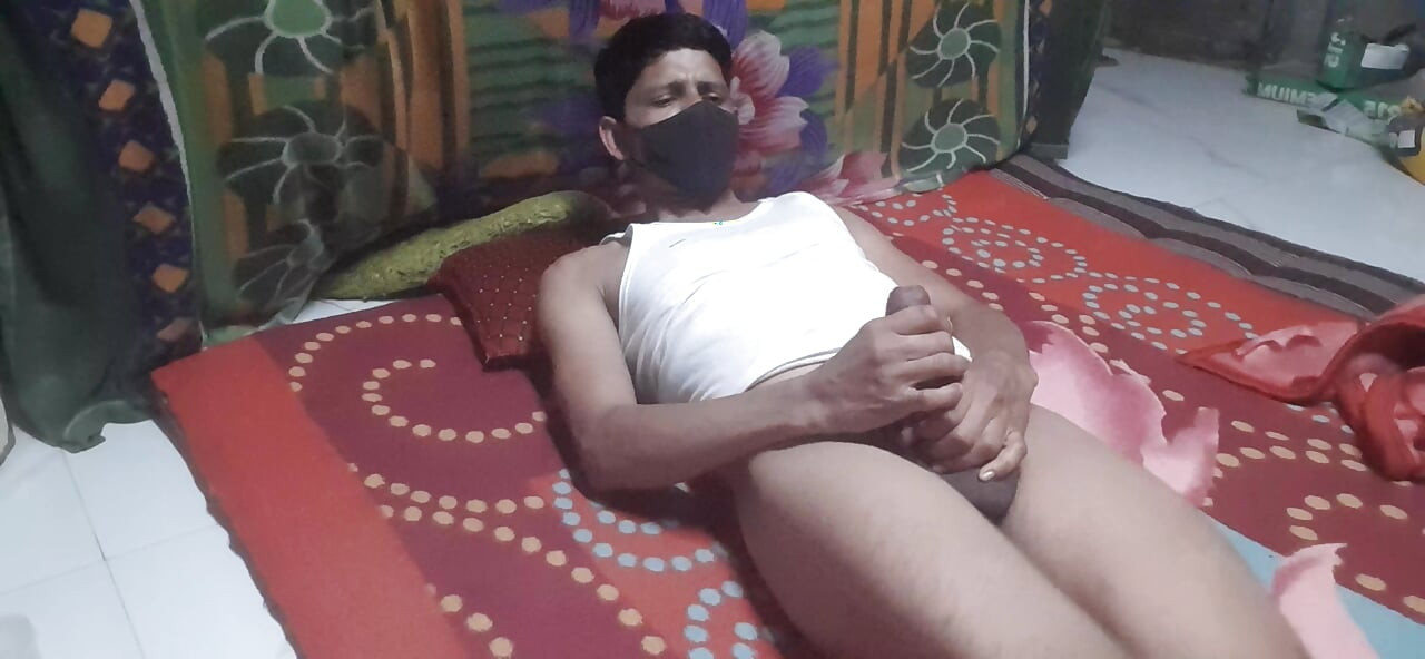 I rubbed my big yes and enjoyed it so much I had a lot of fun rubbing it big and black