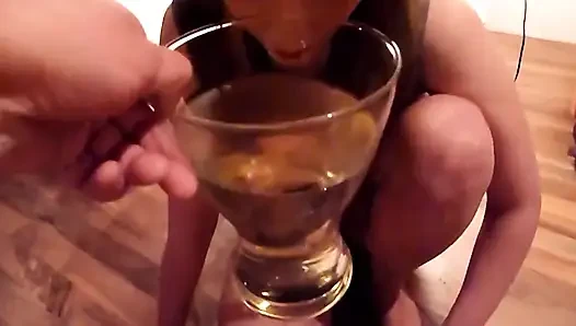 İşler yolunda gittiğinde ve o içiyorken