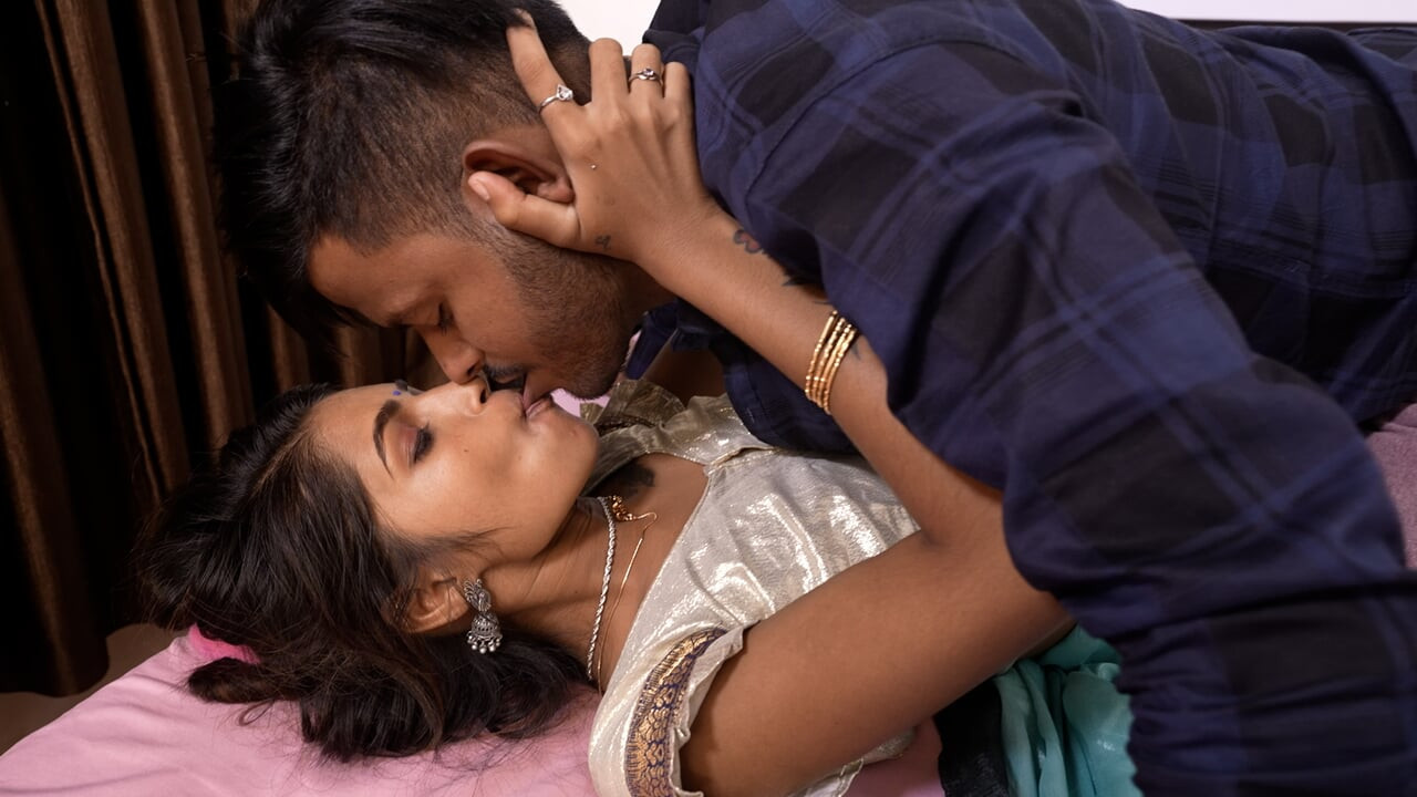 Hot Indian Wife Fucked By Her Husband's Best Friend hindi sex