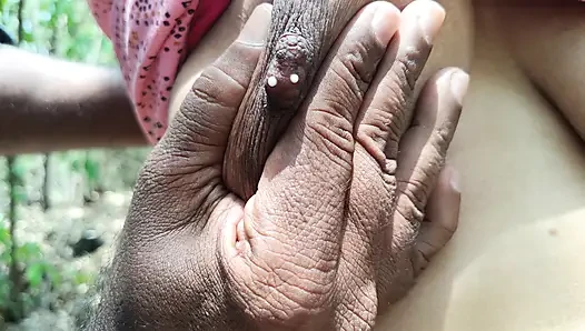 Outdoor housewife breast milk