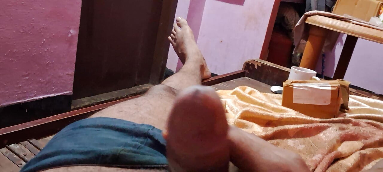 amateur masturbation hand job Big Daddy