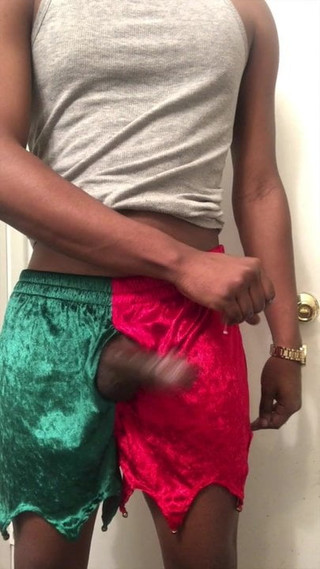 Pancutan mani pagi Krismas - kini bermain pada OnlyFans