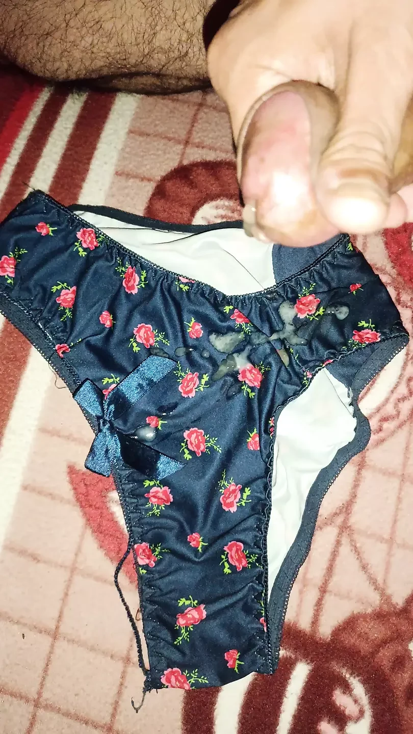 Patni ki paintij men viry nikalna