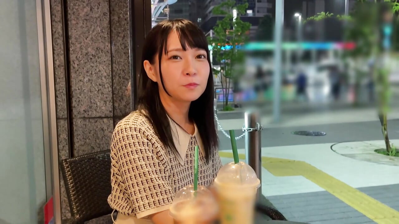A118F10 It's natural to be cautious about your first dating app! A beautiful black-haired girl who came knowing she was going to shoot privately! Wild sex in one-night mode!