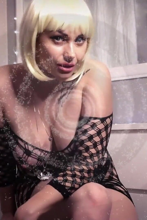 Mesmerizing and coercing you to your first blowjob! Feel your ass getting turned on!