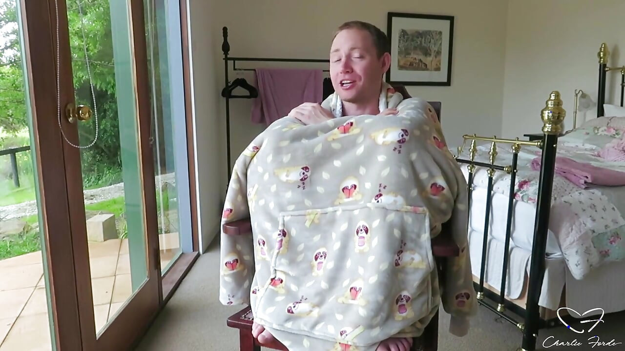 Interview: Leo in the Country Featuring Leo Embers