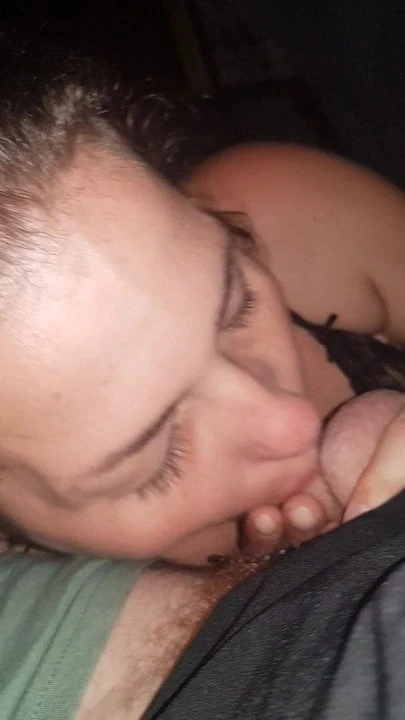 Amateur slobs on my cock