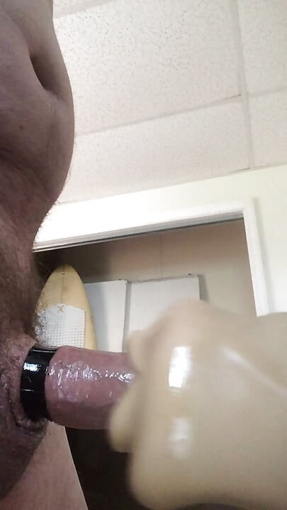 jerking off with the handy w mouth stroker