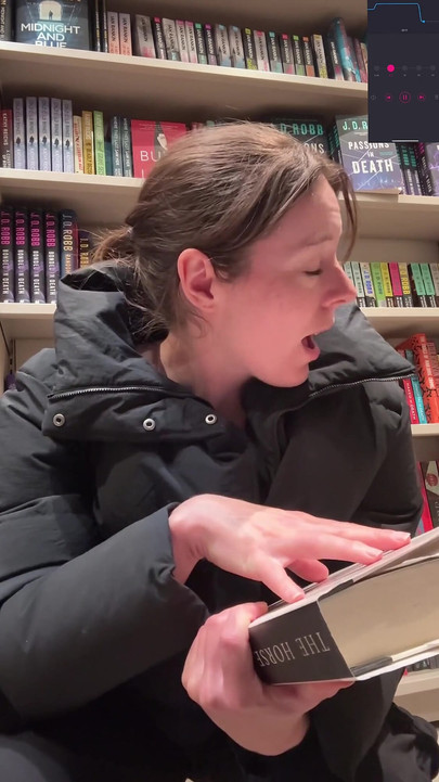 Shopping for Books with My Vibrator in! Hopefully I Don't Cum Too Loud!