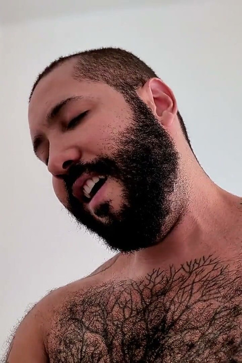 Rique Martins Fucks Tio Barbudo Part 2