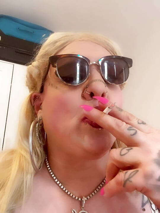 Sexy smoking