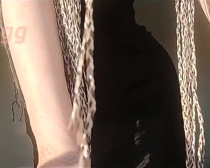 Cuerpo natural, axilas peludas, coño peludo, culo peludo, grandes labios, bonitas tetas, cachonda milf ginnagg