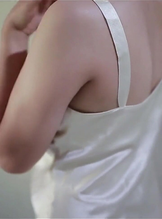 Indo Girl with Super Perfect Body Forced to Colmek
