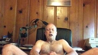 Brent&#39;s dare - amador hetero consolo na bunda se masturbando