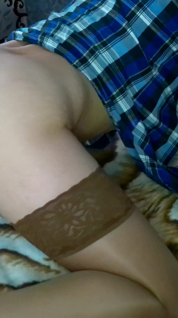 Pussy Squirting in Bedroom