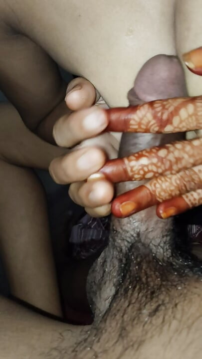सौतेली भाई ने मुझे पहेली बार चoद  दिया
