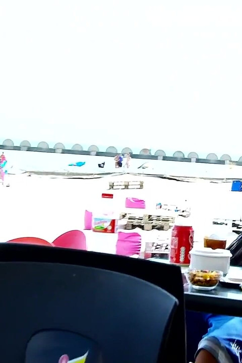 Vicki arabada arkadan güzel sikiliyor