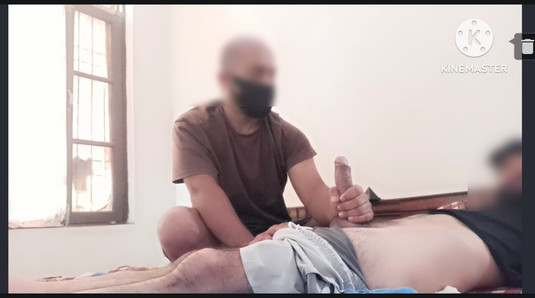 Indian Gay Massage - Hardcore punheta Massagem com final feliz