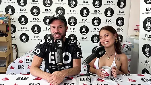 Neru Olivos глотает всю ChréMita, как если бы это было молоко😈