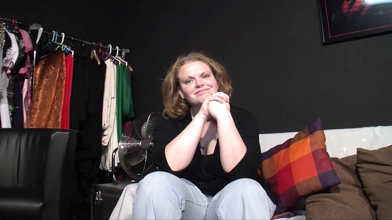 Fat German slut stuffs her pussy with a big dildo