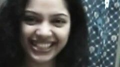 Секс индийской пары в любительском видео