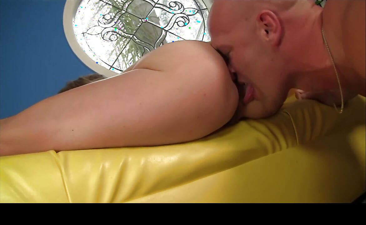 בר מזל בנטון לוקחת את הזמן ונהנית מכל רגע ורגע