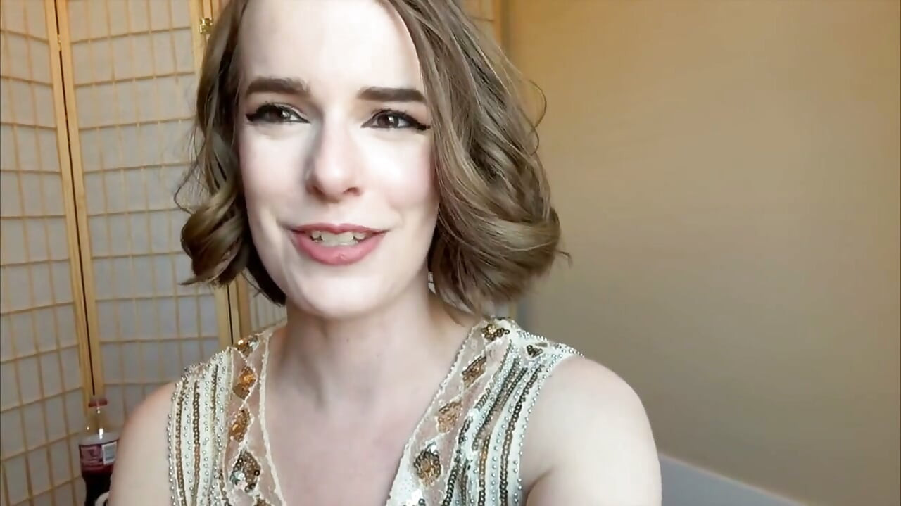 Ivy Wilder's brullende burping fantasie uit de jaren 20 - HD pov Gassy glamour wacht!
