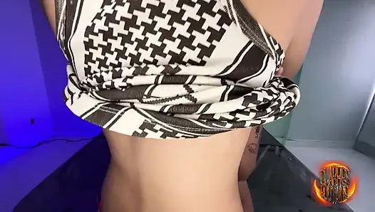 Превращение миниатюрных лесбух Сантос в анальных шлюшек, трейлер