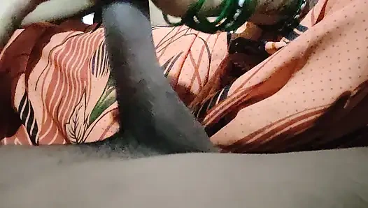 Бхабхи покачала моим пенисом