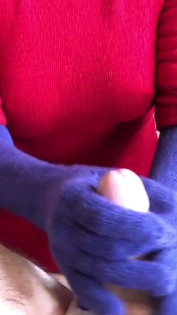 Emotivan trenutak iz "Ashleys Purple Gloves"