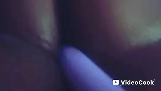 Gece geç saatlerde vibratör oyunu!!